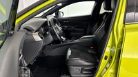 Toyota C-Hr 122h JBL Edition 2WD E-CVT RC18 — photo 12