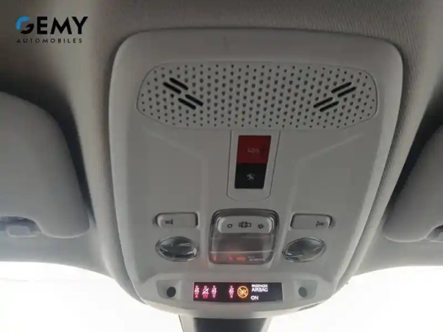 Peugeot 2008 puretech 100 s&amp;s bvm6 — photo 13