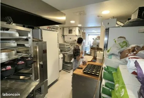 Boutique 101 m² ST OUEN