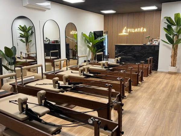 Studio de pilates reformer premium pour coaching