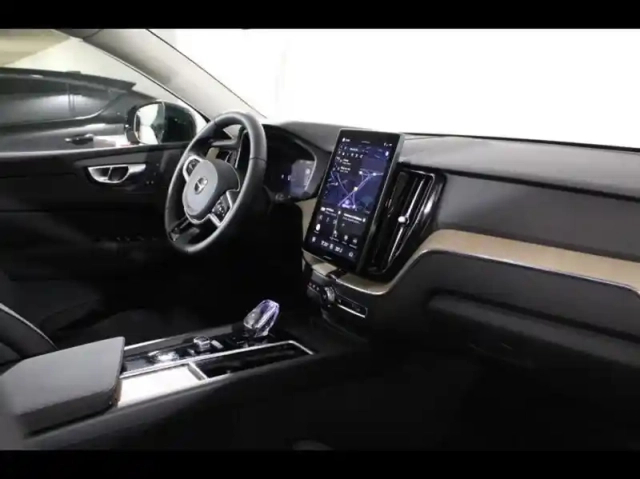 Volvo Xc60 t6 hybride rechargeable 253 + 145ch plus style dark geartronic 8 awd — photo 7