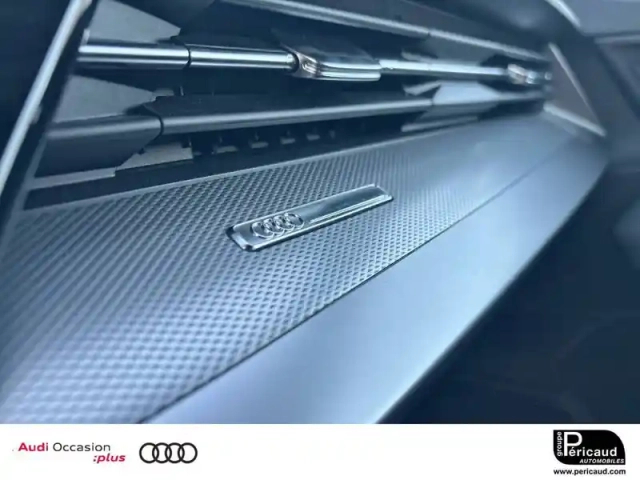 Audi A3 sportback 40 tfsie 204 s tronic 6 — photo 15