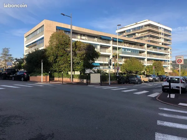 Cave-quartier Hôpital- avenue de Grasse