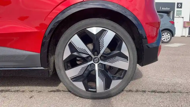 Renault Megane e-tech ev40 130ch standard charge — photo 14