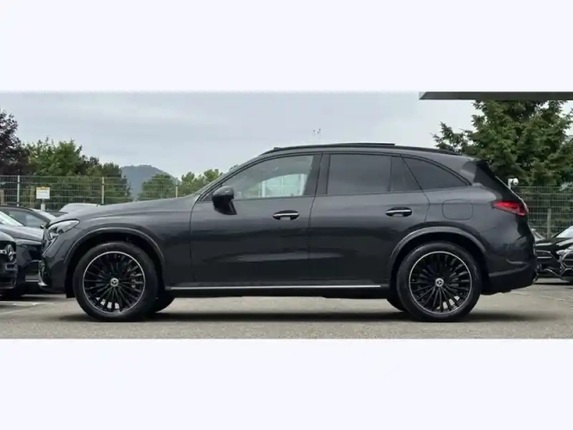 Mercedes Glc 300 e  hybrid eq 4matic am — photo 2