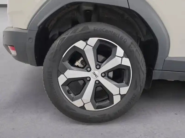Dacia Duster eco-g 100 gpl — photo 33
