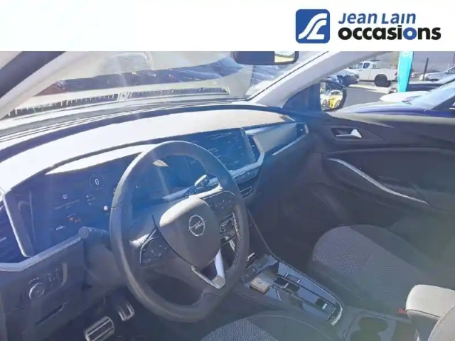 Opel Grandland 1.2 turbo 130 ch bva8 — photo 11