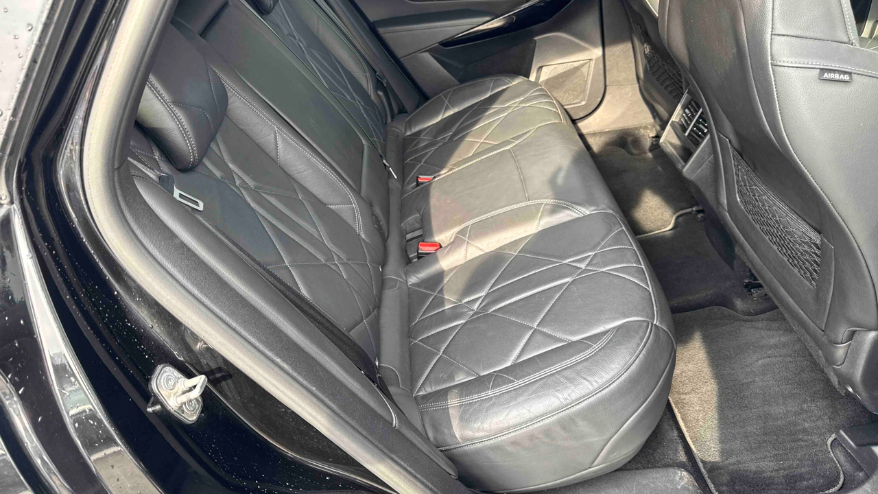 DS7 Crossback Hybride E-Tense 300 EAT8 4x4 — photo 19