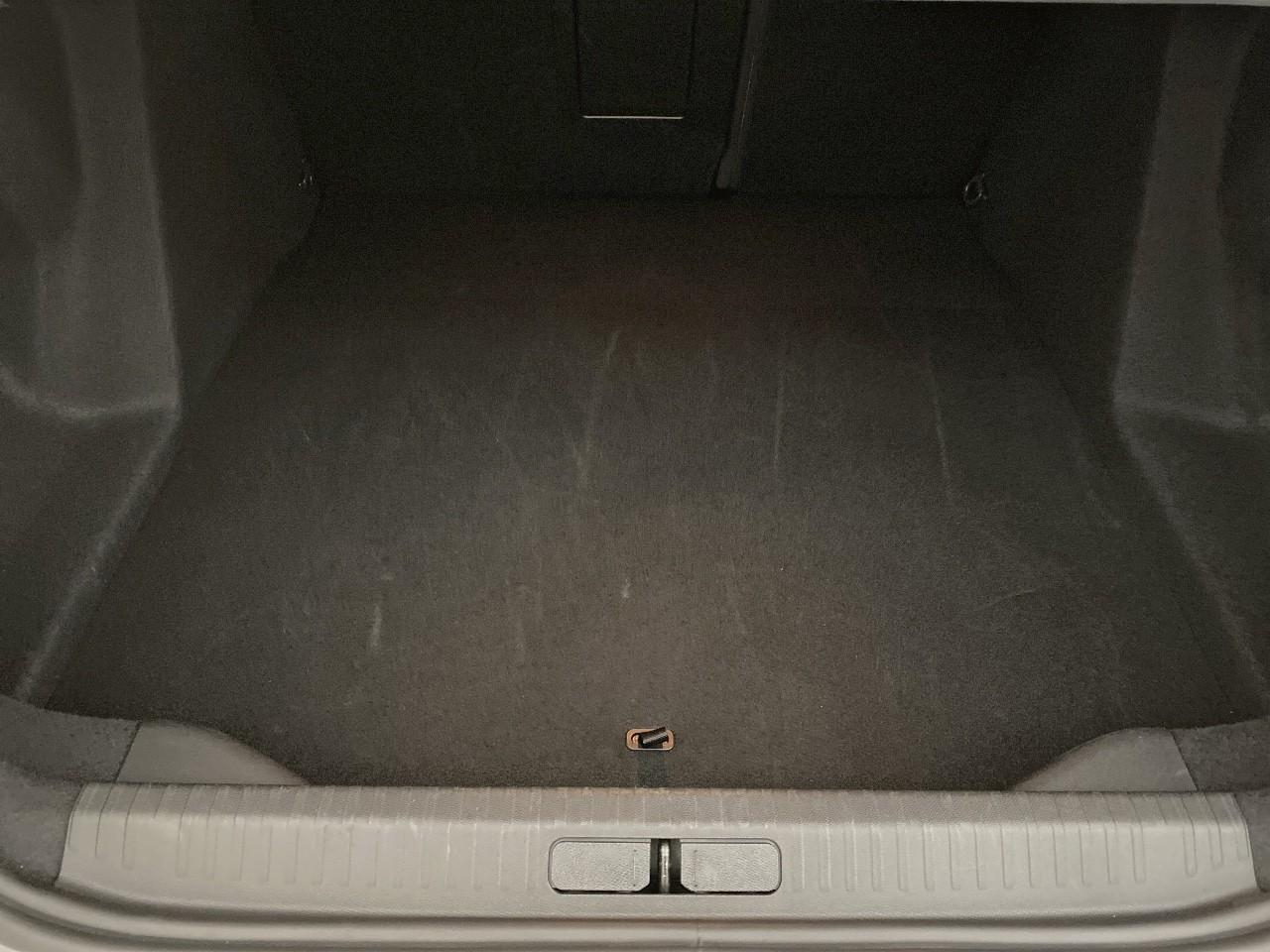 Citroën C4 X hybride 145 ch e-dcs6 max — photo 6