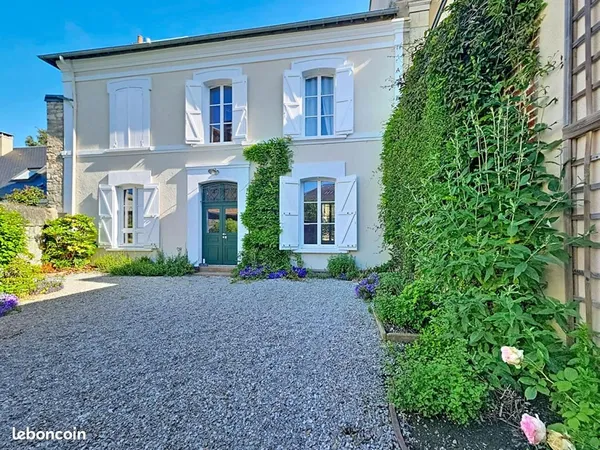 Maison 8 pièces 190 m²