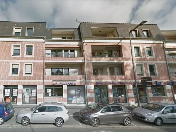 Parking dans cour fermée et sécurisée