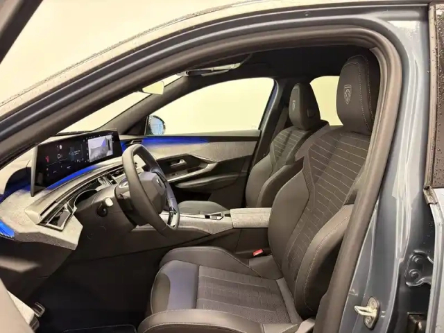 Peugeot 3008 hybrid 145 e-dcs6 — photo 105
