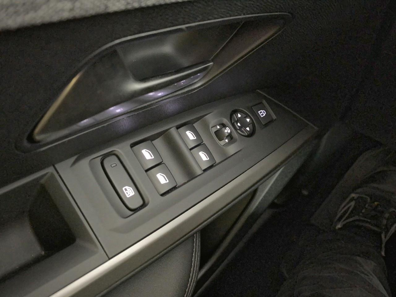 Peugeot 3008 electrique 210 ch 73 kwh allure — photo 20