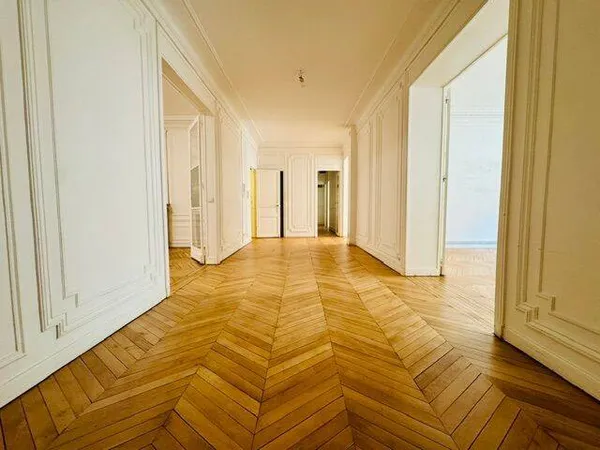 Appartement 7 pièces 199 m²