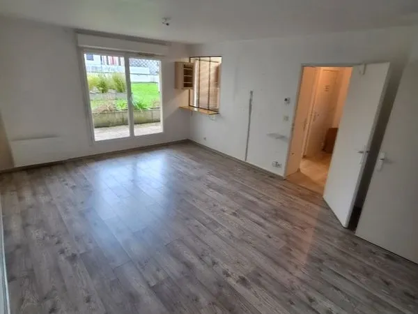 Appartement avec garage et terrasse