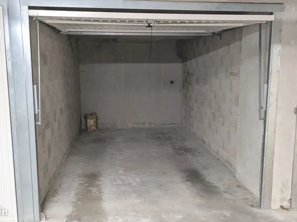 Garage fermé Villeurbanne Château Gaillard