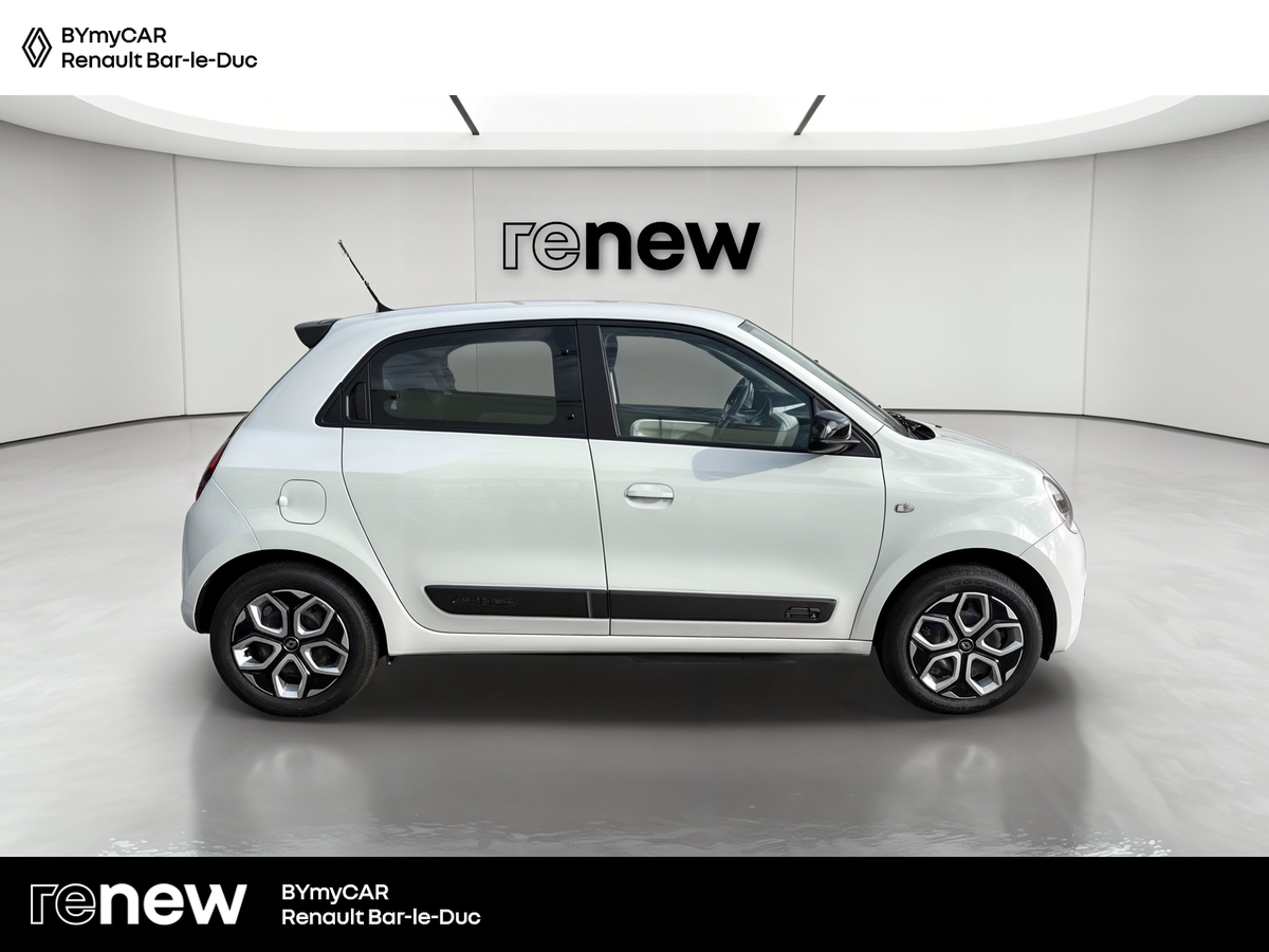 Renault Twingo III E-Tech — photo 6