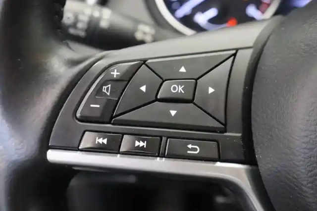 Nissan Qashqai 1.5 dci 110 — photo 32