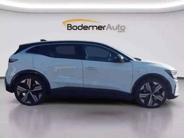 Renault Megane e-tech ev60 220 ch optimum charge — photo 6