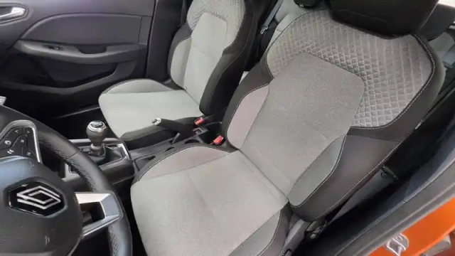 Renault Clio tce 90 — photo 26