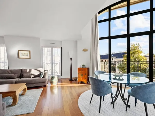 BAS DE CHATOU PROCHE CENTRE-VILLE Très bel Appartement Duplex de 111 m² avec 3 chambres et possibili