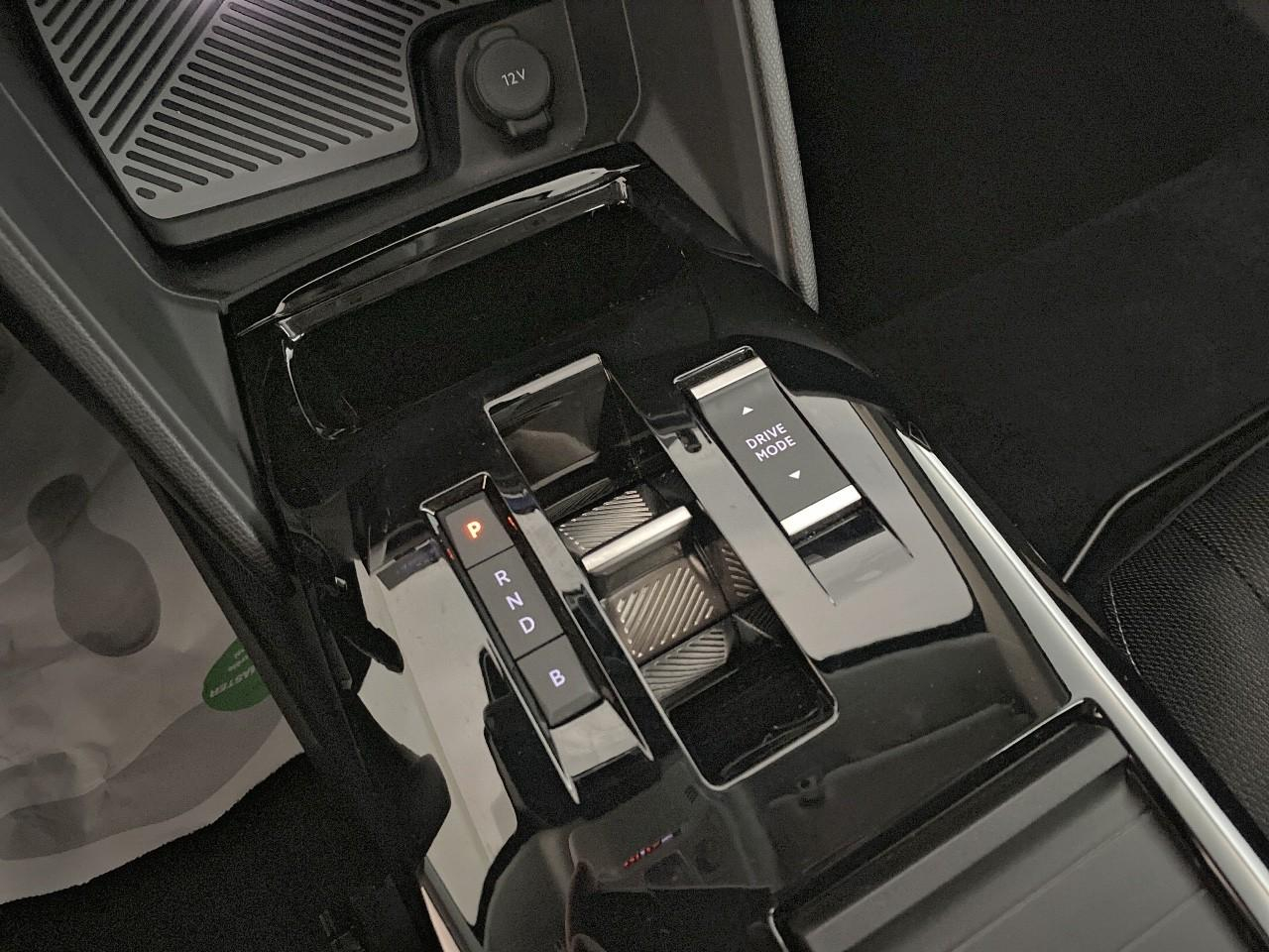 Citroën C4 e-c4 156 ch autonomie etendue plus — photo 15