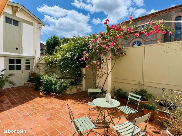 Maison 8 pièces 219 m²