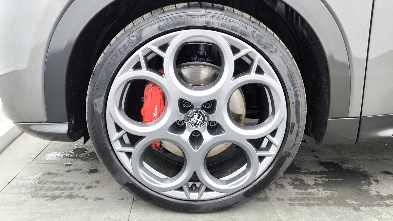 Alfa Romeo Tonale 1.5 Hybrid 130 ch TCT7 — photo 9