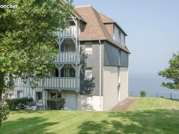 Studio 1 pièce 24 m²