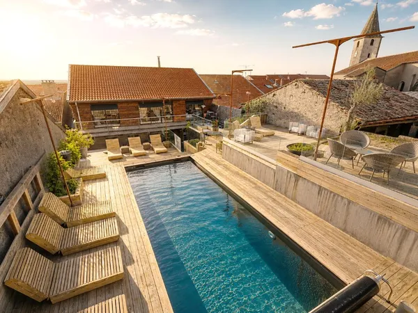 Maison 8 pièces 305 m²