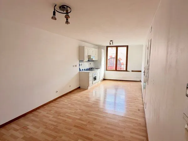 À LOUER - Appartement T3 de 70 m² avec terrasse et garage à Sallèles-d'Aude