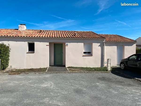 Location maison bourg St Colomban