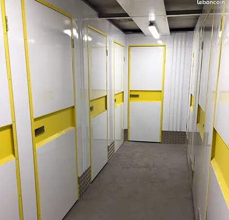 Box de stockage et atelier