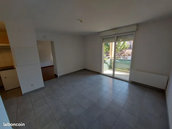Appartement T2 + Balcon et parking privatif
