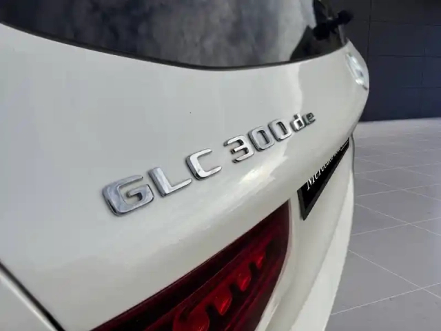 Mercedes Glc 300de 4matic suv amg line — photo 29