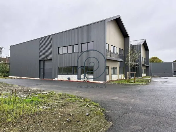 Local d'activité 564 m²