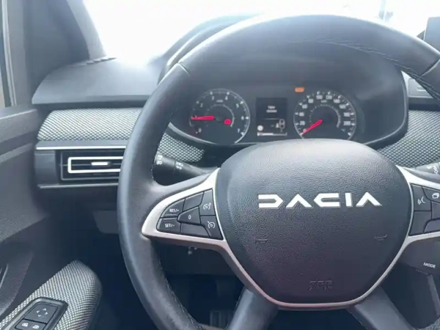 Dacia Sandero tce 90 gsr2 — photo 3