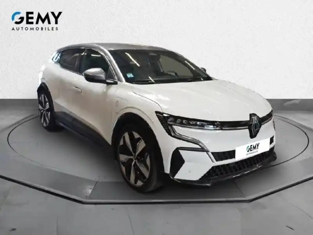 Renault Megane e-tech ev60 220 ch super charge — photo 3
