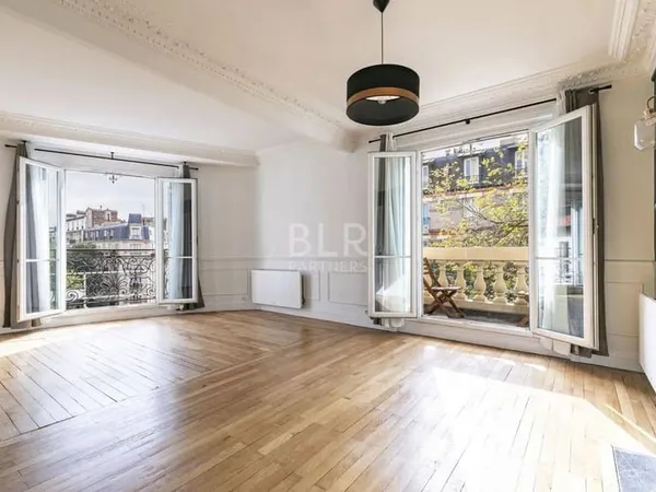 Appartement 2 pièces 65 m²