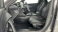 Peugeot 2008 1.2 PureTech 130ch S&S GT EAT8 — photo 10