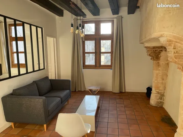 Appartement T2 meublé 45m2 LES HALLES