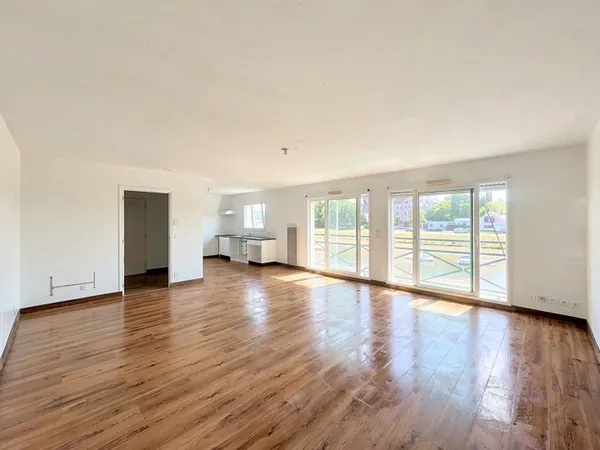 Maison de ville - 106m² - 3 chambres - Double garage - Vue Blavet
