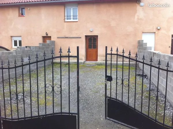 Location t2 mirande