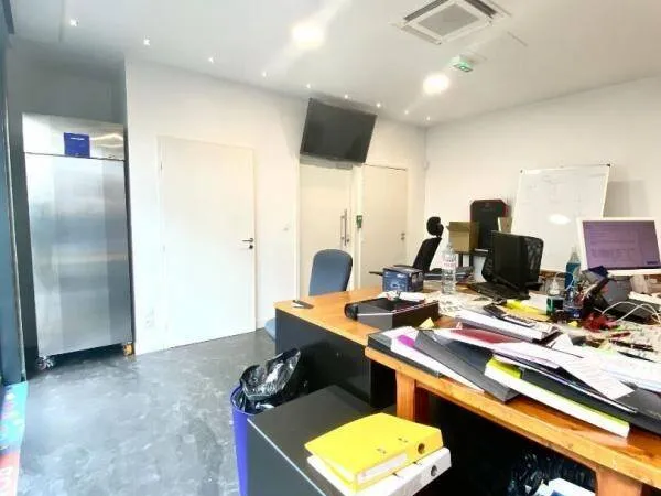 Local commercial