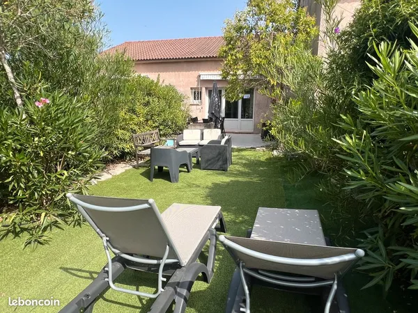 Maison 3 chambres dans résidence avec piscine