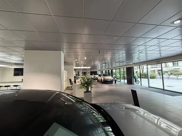 Boutique 3800 m²