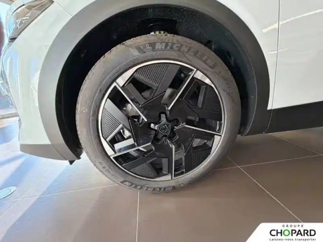 Peugeot 408 electrique 58 kwh 210ch — photo 11