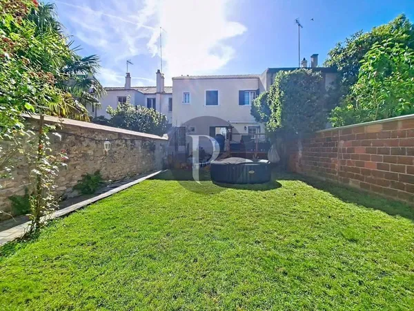 Maison 5 pièces 167 m²