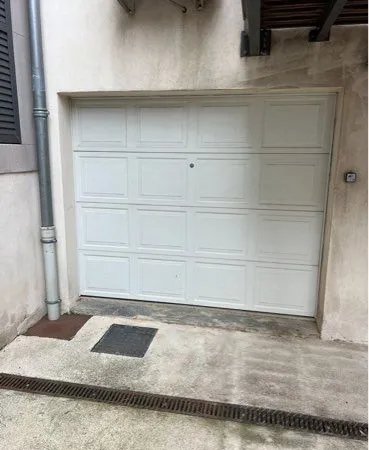 Garage/Box 18m2 électricité