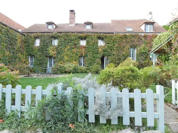 Maison 6 pièces 225 m²